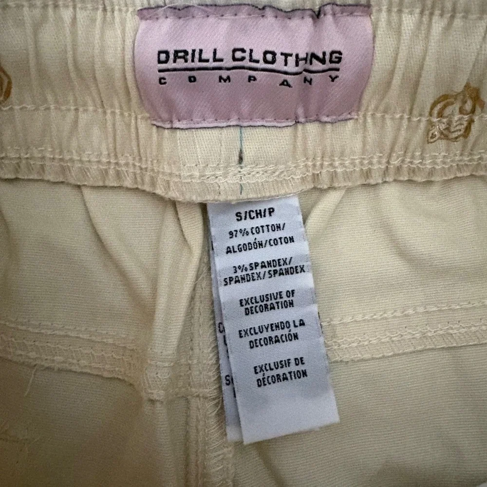 NEW Drill Clothing Co Shorts Sz S Cream Gold Tiger Crown‎ Metallic Detail